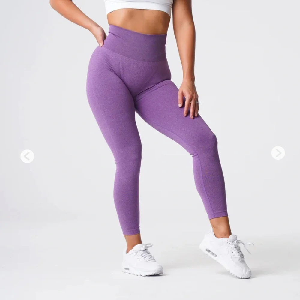 NVGTN violet curve leggings - Picture 2 of 3